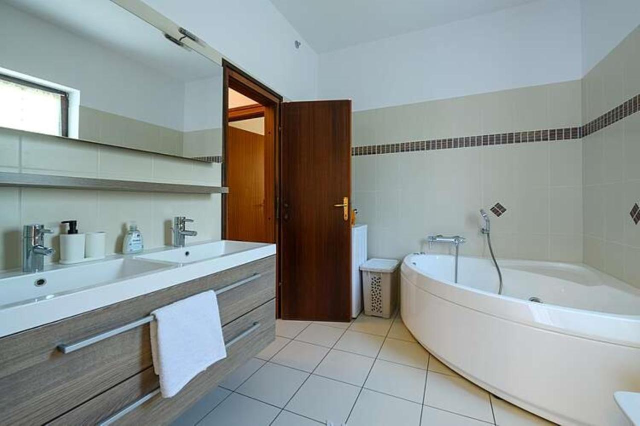 House Fran Apartamento Barban Exterior foto